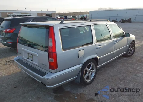 1998 Volvo V70 R из США, поврежденный, VIN YV1LW5241W2510146